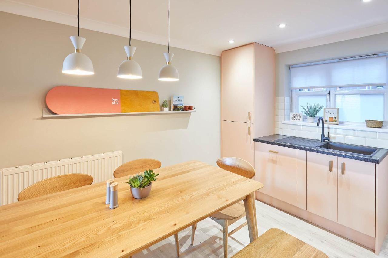 Host & Stay - 'Salty' Seaview Saltburn-by-the-Sea Exterior photo